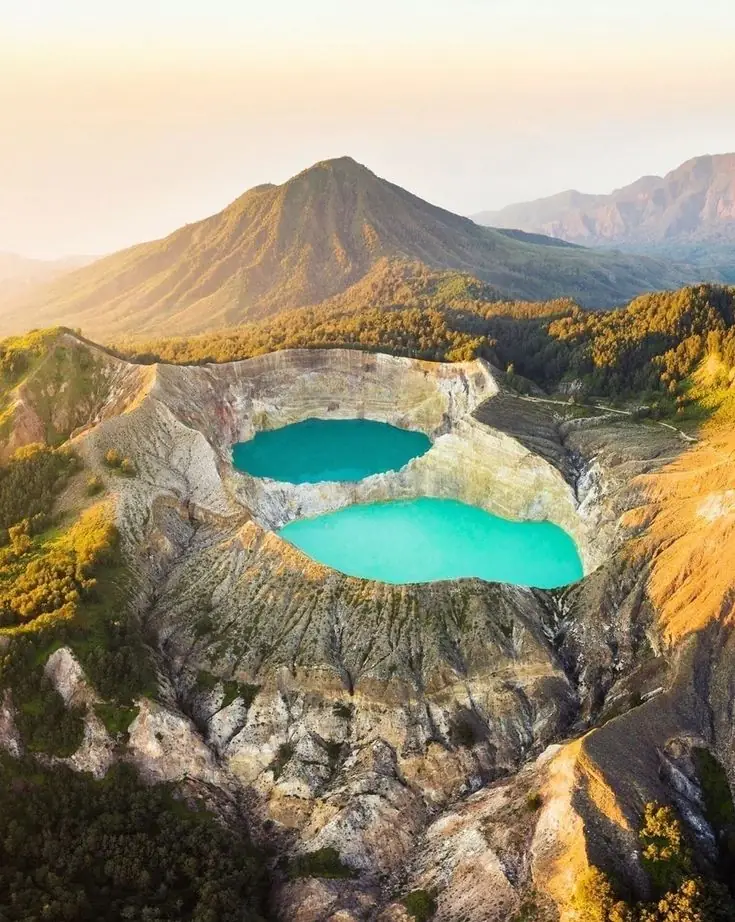 Kawah ijen siang hari